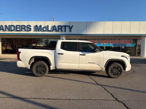 White 2022 Toyota Tundra SR5