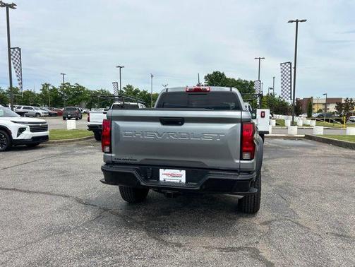 Sterling Gray Metallic 2026 Chevrolet Colorado Trail Boss