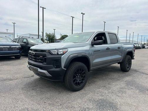 Sterling Gray Metallic 2026 Chevrolet Colorado Trail Boss