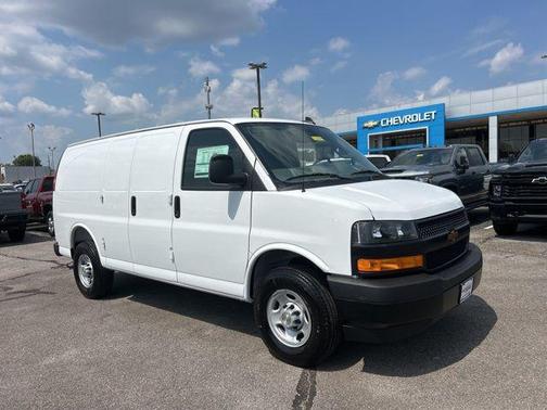 2025 Chevrolet Express 2500 RWD 2500 Regular Wheelbase WT
