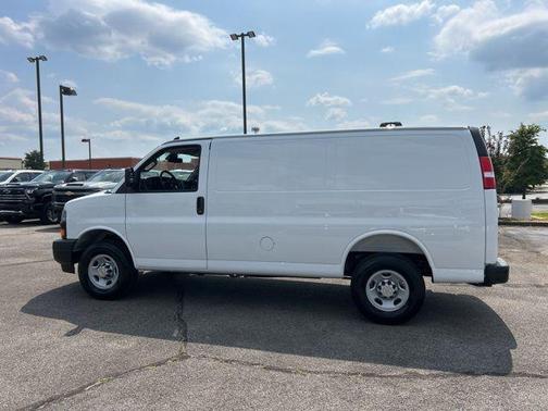 2025 Chevrolet Express 2500 RWD 2500 Regular Wheelbase WT