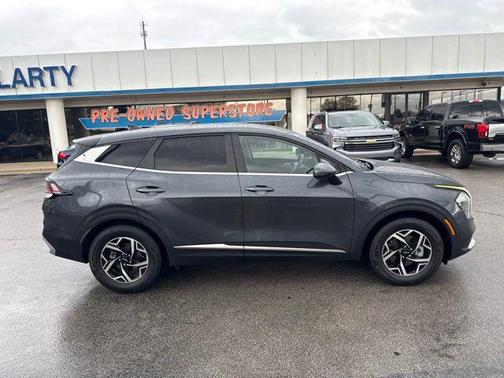 Gravity Gray 2023 Kia Sportage LX