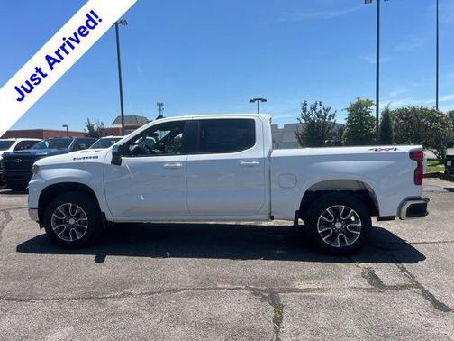 Summit White 2026 Chevrolet Silverado 1500 LT