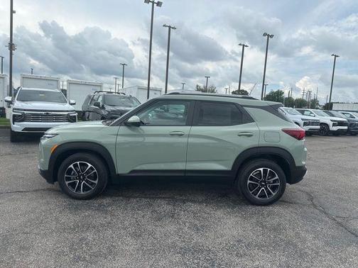 Cacti Green 2026 Chevrolet Trailblazer LT