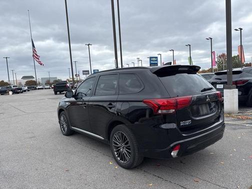2022 Mitsubishi Outlander PHEV SEL