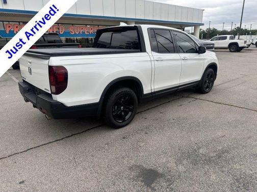 Platinum White Pearl 2023 Honda Ridgeline Black