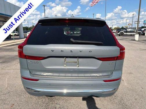 Thunder Grey Metallic 2023 Volvo XC60 B5 Ultimate Bright Theme