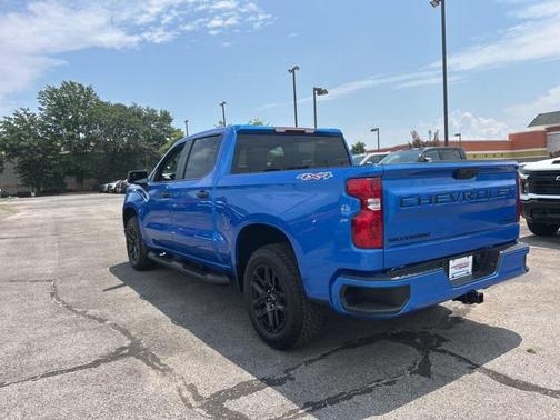 2025 Chevrolet Silverado 1500 Custom