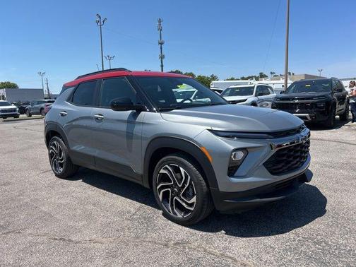 Sterling Gray Metallic 2026 Chevrolet Trailblazer RS