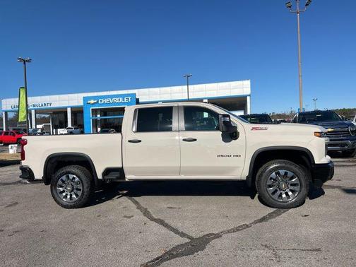 2026 Chevrolet Silverado 2500 Custom