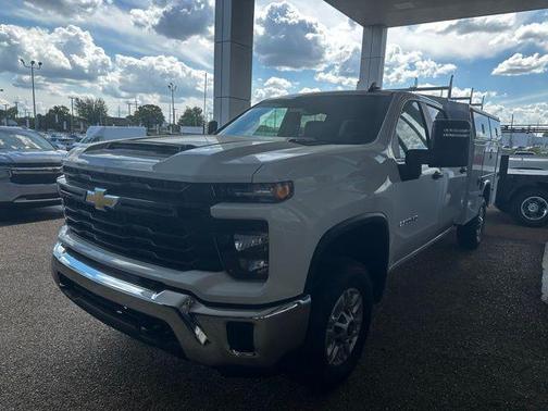 Summit White 2026 Chevrolet Silverado 2500 WT