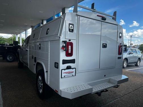 Summit White 2026 Chevrolet Silverado 2500 WT