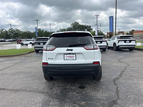 2023 Jeep Cherokee Altitude