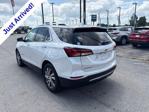 Iridescent Pearl Tricoat 2023 Chevrolet Equinox Premier w/1LZ