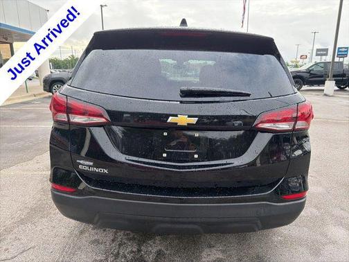 Mosaic Black Metallic 2024 Chevrolet Equinox LS