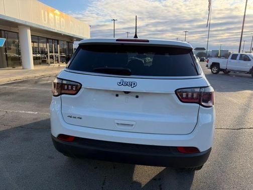 2023 Jeep Compass Sport