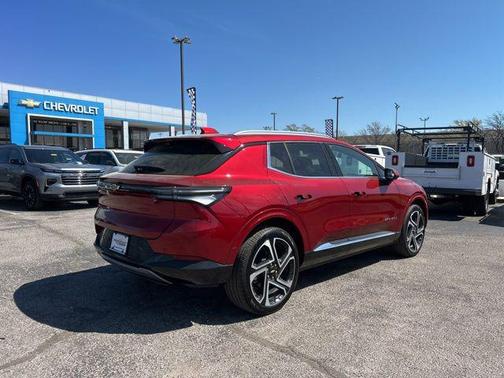 Radiant Red Tintcoat 2026 Chevrolet Equinox EV LT