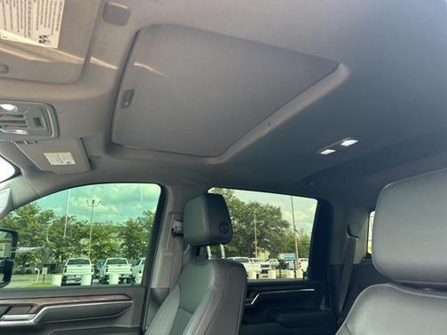 2024 GMC Sierra 3500 SLT