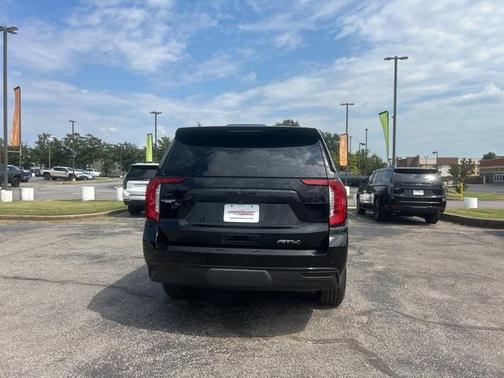 2021 GMC Yukon XL 4WD AT4