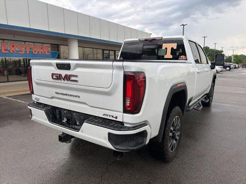 Summit White 2021 GMC Sierra 2500 AT4