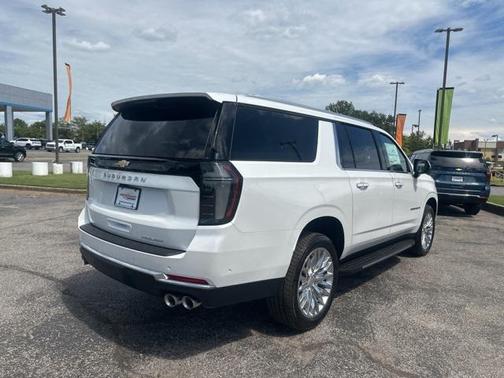 2025 Chevrolet Suburban Premier