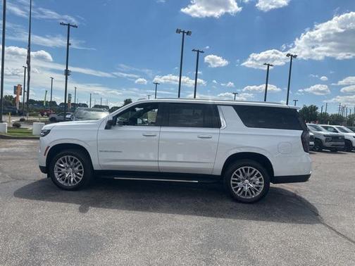 2025 Chevrolet Suburban Premier