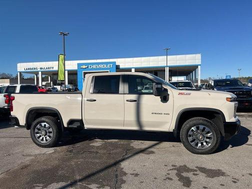 2026 Chevrolet Silverado 2500 Custom