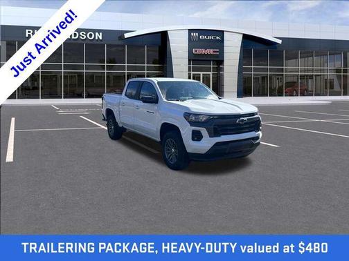 Summit White 2024 Chevrolet Colorado LT