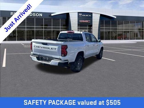 Summit White 2024 Chevrolet Colorado LT