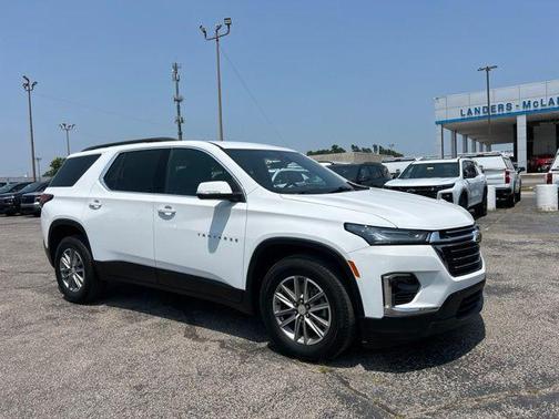 Summit White 2023 Chevrolet Traverse LT Cloth