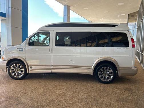 2026 Chevrolet Express 2500 2500 Regular Wheelbase, WT, RWD