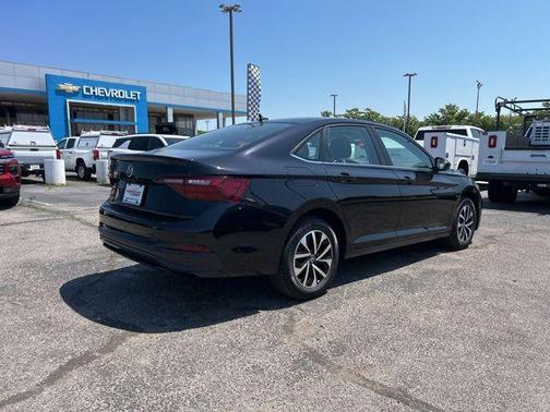 Deep Black Pearl 2023 Volkswagen Jetta 1.4T S