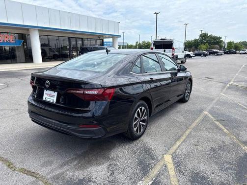 Deep Black Pearl 2023 Volkswagen Jetta 1.4T S