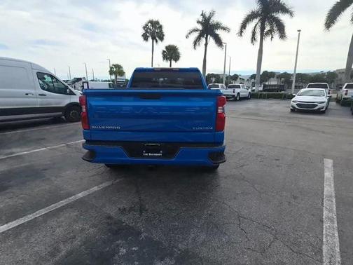 2025 Chevrolet Silverado 1500 Custom