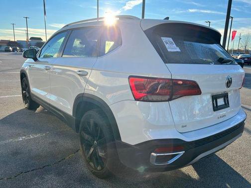 2024 Volkswagen Taos 1.5T SE