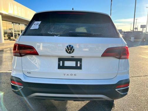 2024 Volkswagen Taos 1.5T SE