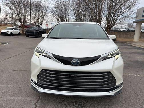 2021 Toyota Sienna Platinum 7 Passenger