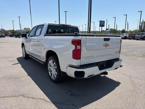Iridescent Pearl Tricoat 2023 Chevrolet Silverado 1500 High Country