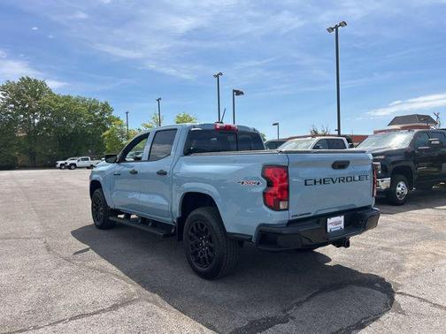 Snowdrift Metallic 2026 Chevrolet Colorado WT