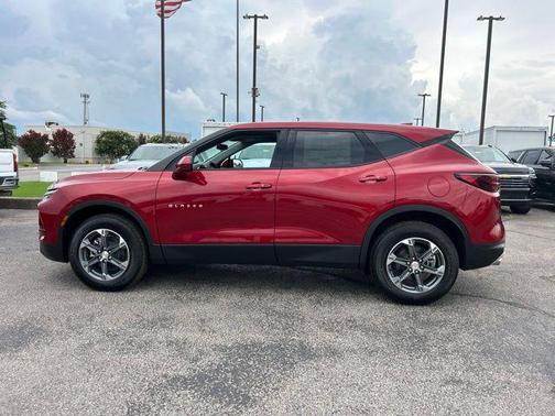Radiant Red Tintcoat 2026 Chevrolet Blazer 2LT