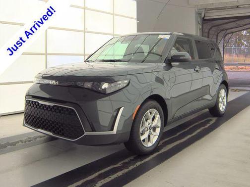 Gray 2025 Kia Soul LX
