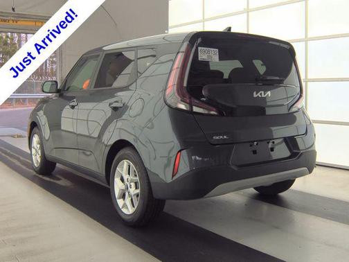 Gray 2025 Kia Soul LX
