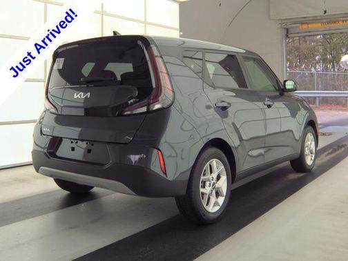 Gray 2025 Kia Soul LX