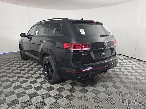 Deep Black Pearl 2023 Volkswagen Atlas 3.6L SEL