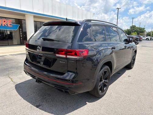 Deep Black Pearl 2023 Volkswagen Atlas 3.6L SEL