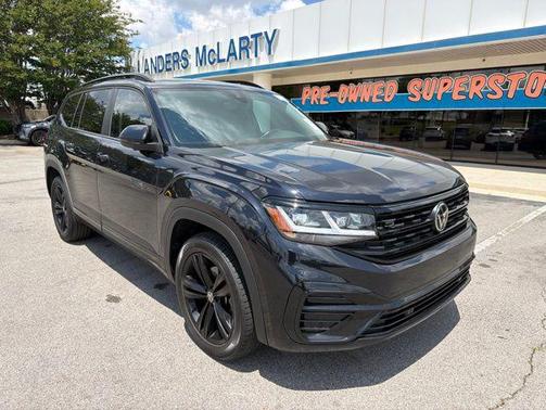 Deep Black Pearl 2023 Volkswagen Atlas 3.6L SEL