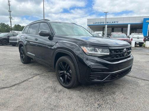 Deep Black Pearl 2023 Volkswagen Atlas 3.6L SEL