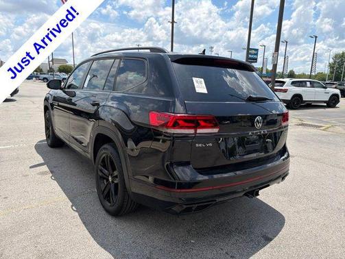 Deep Black Pearl 2023 Volkswagen Atlas 3.6L SEL
