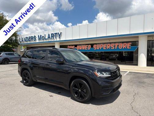 Deep Black Pearl 2023 Volkswagen Atlas 3.6L SEL