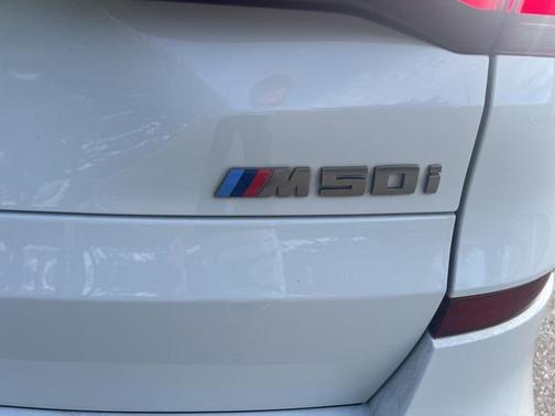 2023 BMW X5 M50i